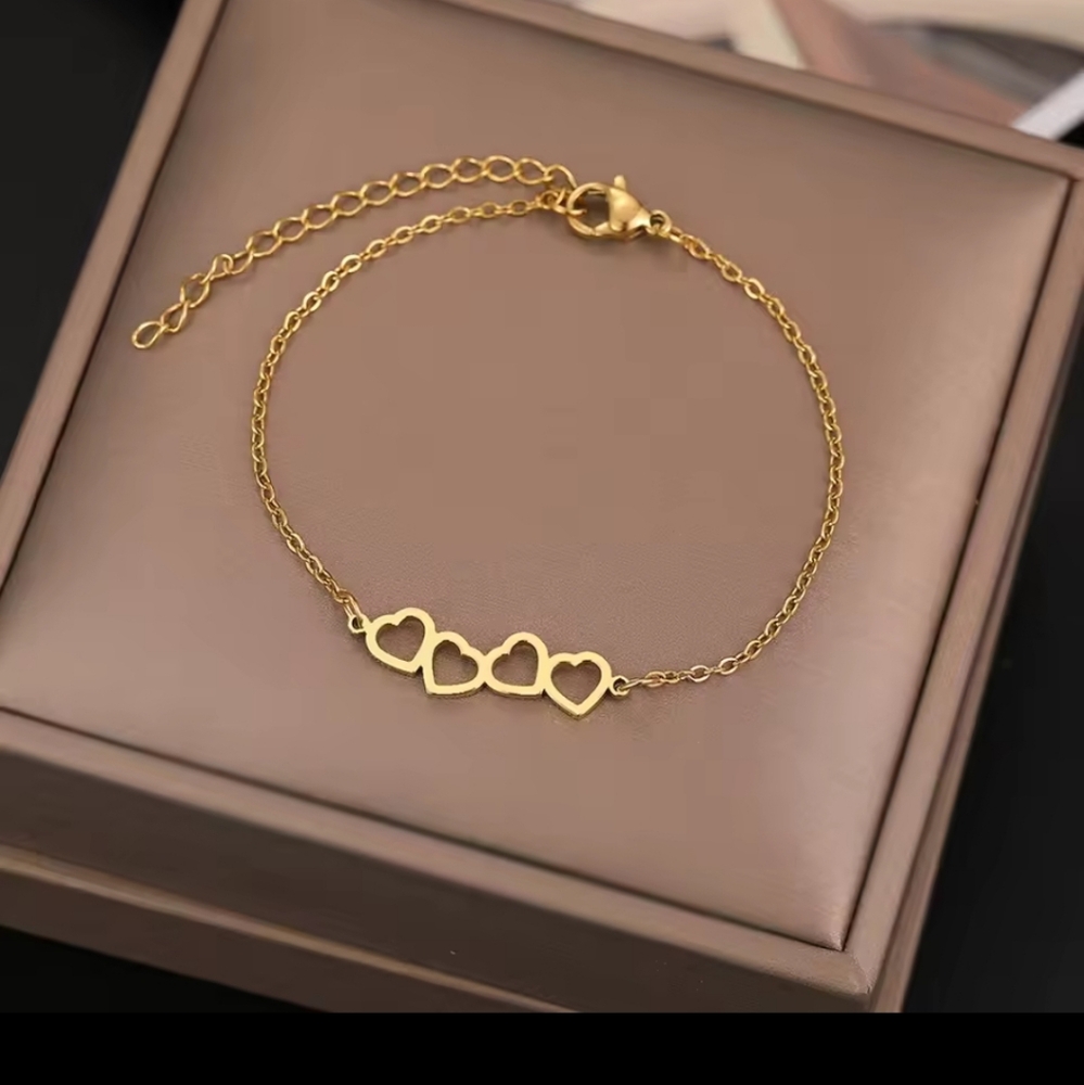 Bracelet 18k Gold Plated  Stainless steel
